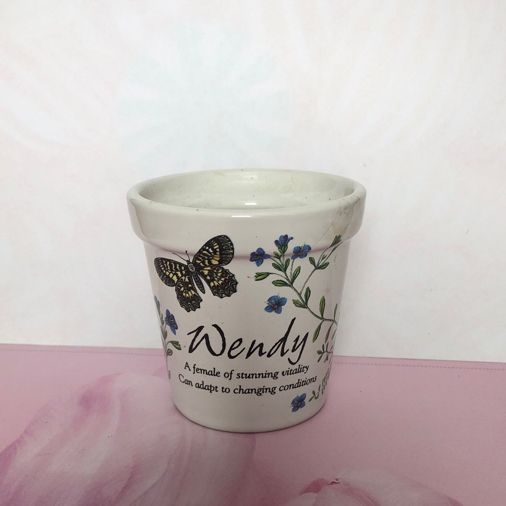 History & Heraldry “Wendy” Stoneware Votive Candle